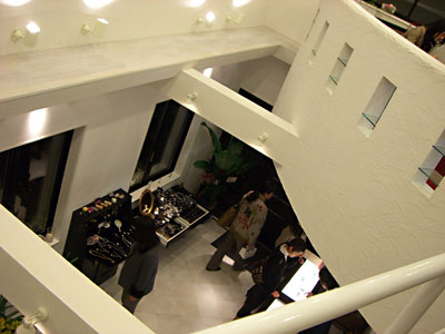 階段から見下ろす